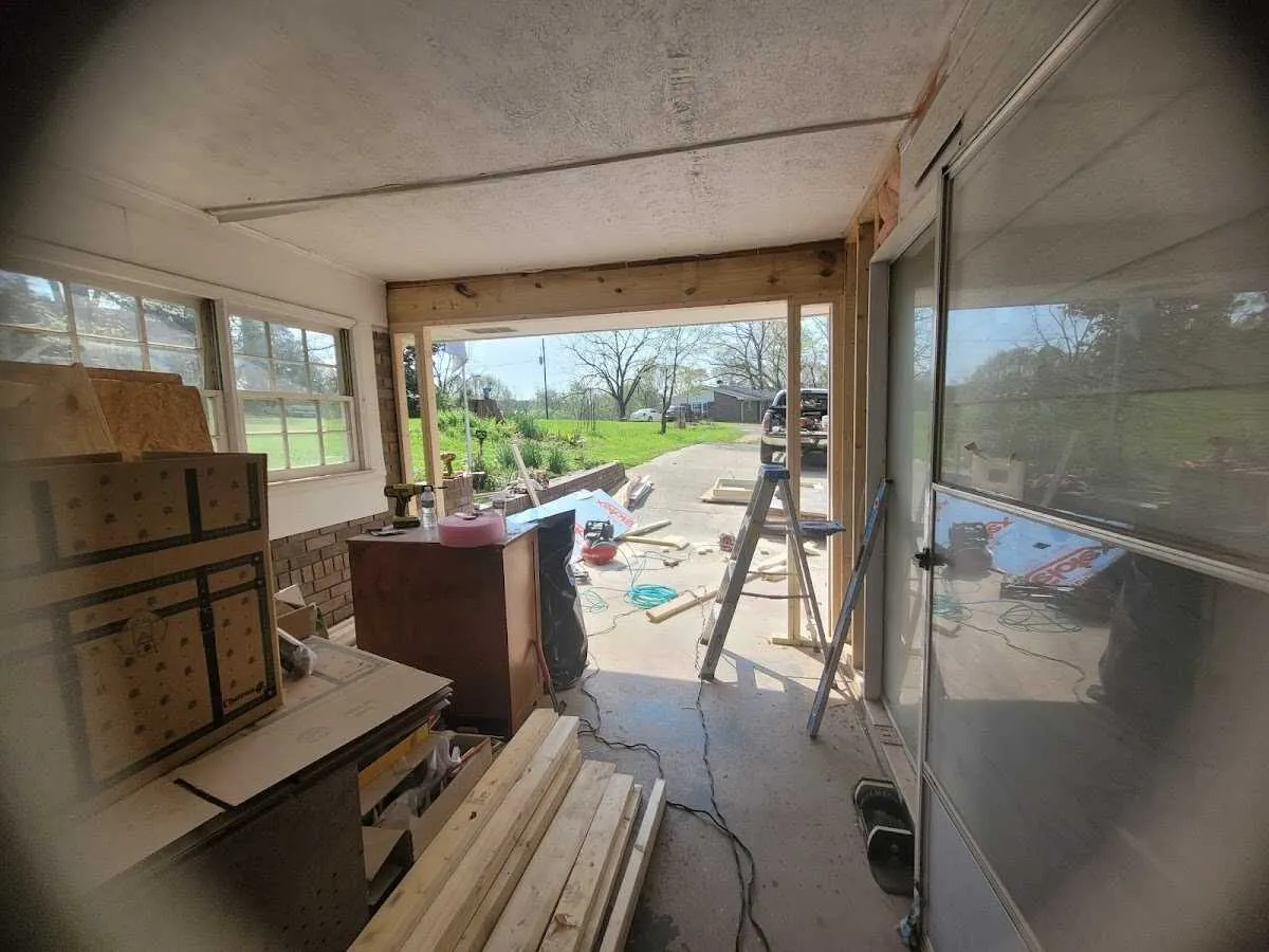 Air movers and dehumidifier for Drying & Dehumidification in Blytheville